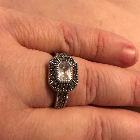 Jewels By Park Lane Reign Ring - Picture 2 of 2